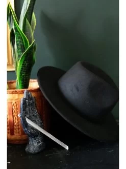 Witch Hat: Spider And Webs 9 Witch Hat: Spider And Webs -Fashion Apparel 372E8FDD B98F 4D21 9B45 954E95AF660C 78298.1709805087