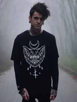 Rogue + Wolf Bat Face Tee - 2XL And 3XL 39 Rogue + Wolf Bat Face Tee - 2XL And 3XL -Fashion Apparel 402F2DFB 1DD7 41BC 8299 3A0E3EE3FC24 25476.1690065845