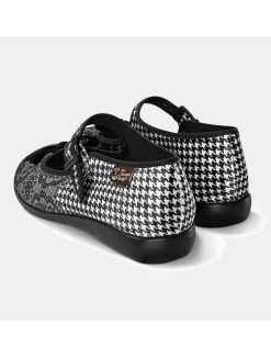 Hot Chocolate Design Chocolaticas: Simonette Flats -Fashion Apparel Big C Edit Back 47824.1551239493