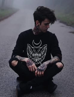 Rogue + Wolf Bat Face Tee - 2XL And 3XL 36 Rogue + Wolf Bat Face Tee - 2XL And 3XL -Fashion Apparel Big C Edit Model Male 2 34530.1631853603