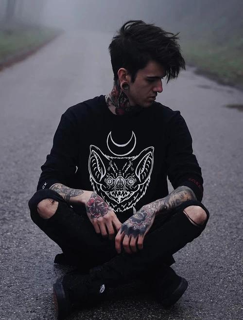 Rogue + Wolf Bat Face Tee - 2XL And 3XL 18 Rogue + Wolf Bat Face Tee - 2XL And 3XL - Image 16