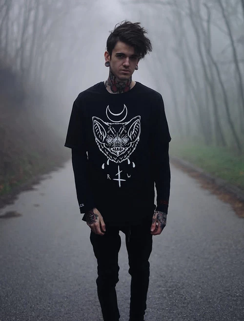 Rogue + Wolf Bat Face Tee - 2XL And 3XL 20 Rogue + Wolf Bat Face Tee - 2XL And 3XL - Image 18