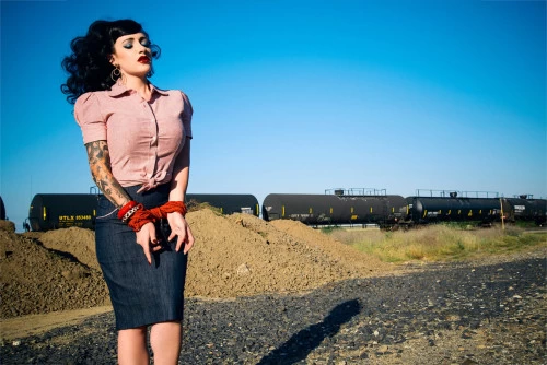 Lucky 13 Shake Shack Vintage Striped Top: Red / White - Small To Large 7 Lucky 13 Shake Shack Vintage Striped Top: Red / White - Small To Large - Image 5