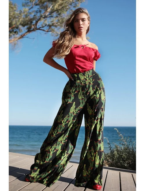 Collectif Lorena Top: Red - 3XL 9 Collectif Lorena Top: Red - 3XL - Image 7