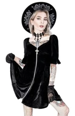 Restyle Black Velvet Sweetheart Dress With Gothic Cross 21 Restyle Black Velvet Sweetheart Dress With Gothic Cross -Fashion Apparel DDD264F6 3838 460F AFD3 E161164BFB57 67647.1605817060