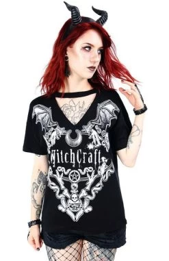 Restyle V-Neck Choker Top: Witchcraft -Fashion Apparel eng pl Black gothic choker top Witchcraft 1840 2 56634.1636360993