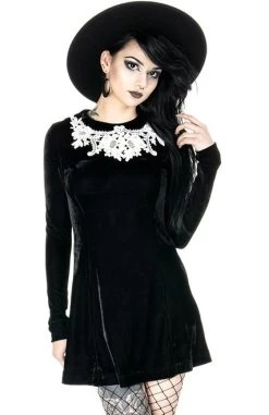 Restyle Dolly Velvet Dress -Fashion Apparel eng pl DOLLY DRESS Black gothic velvet dress with white lace collar 1894 5 81680.1563160626
