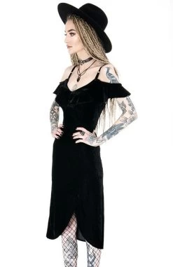 Restyle Gloria Velvet Dress -Fashion Apparel eng pl GLORIA DRESS Black gothic velvet dress cold shoulder 1883 7 82886.1638962950
