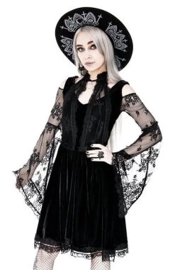 Restyle Crescent Moon Charm Velvet Gothic Dress 23 Restyle Crescent Moon Charm Velvet Gothic Dress -Fashion Apparel eng pl Layered lace gothic dress with a crescent charm 2140 8 43983.1636354503